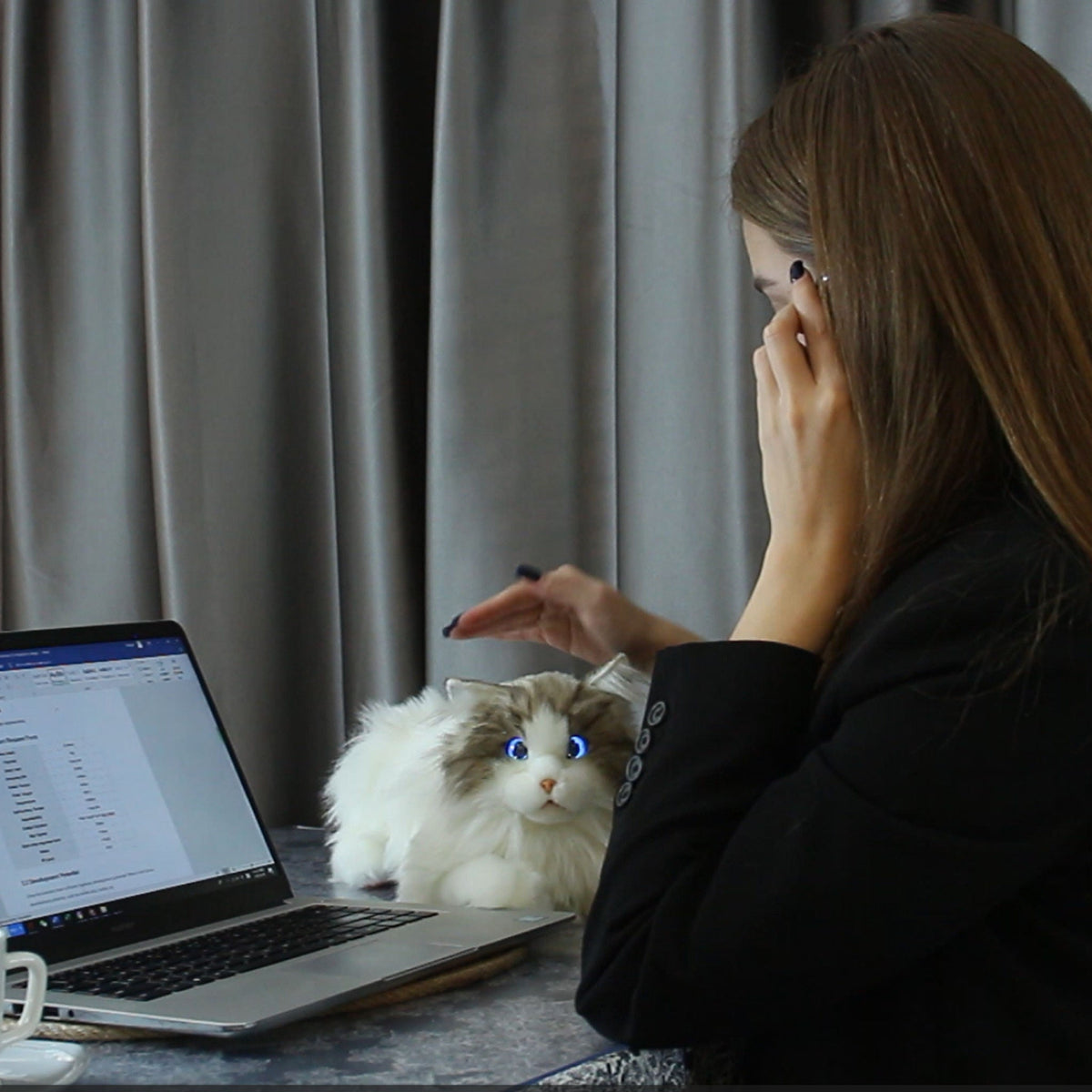 MetaCat – Interactive Smart Pet for Playful Companionship