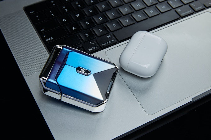 Mech One Razor – Compact Magnetic Razor for Travel &amp; Everyday Use