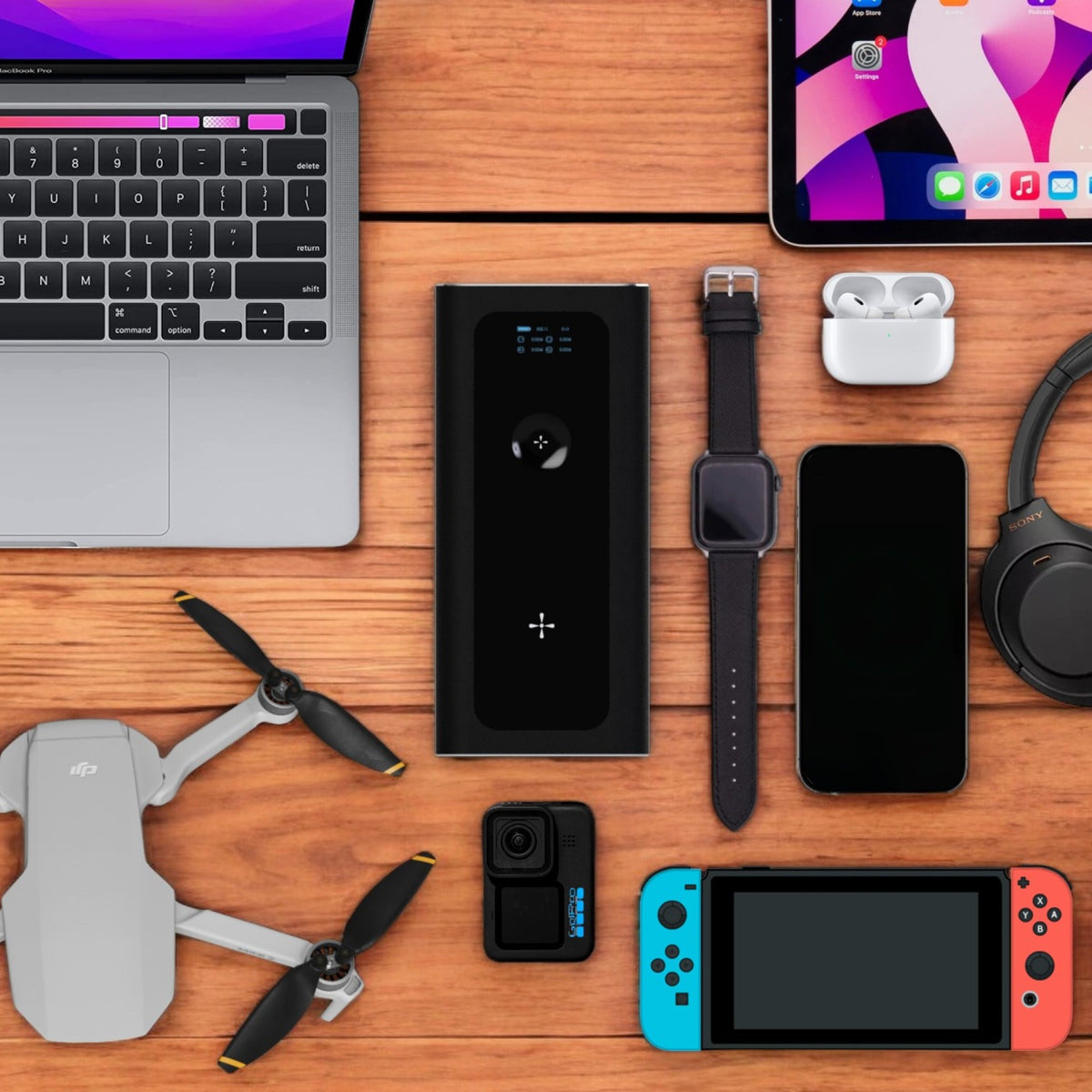 BOLD 1 - Charge Every Device at Once, No Outlets Needed