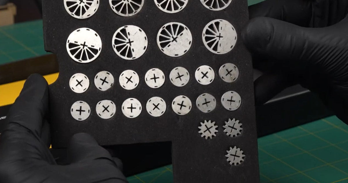 Metal Time Models - Polar Steel Magic Express (Color Version)