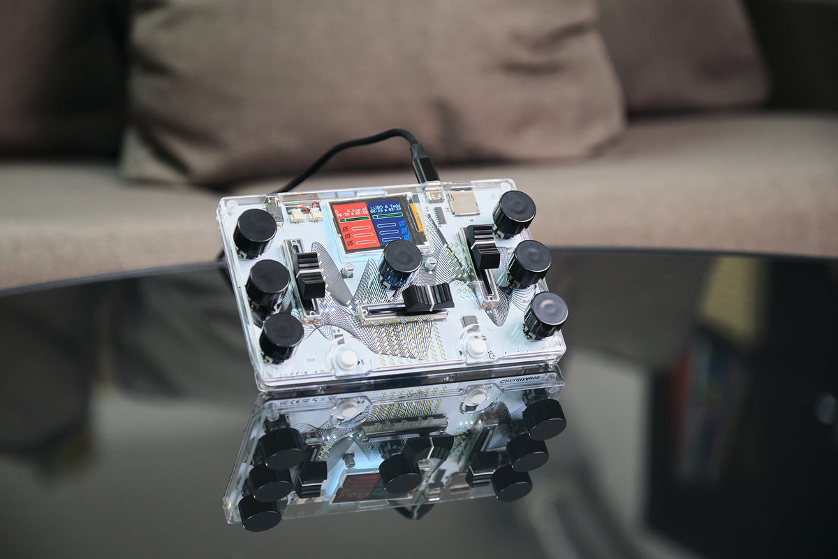 CIRCUITMESS STEM BOX – LEARN THE SKILLS OF THE FUTURE, ONE HANDS-ON PROJECT AT A TIME