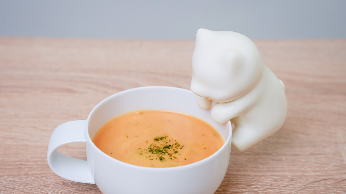 Nékojita FuFu - The Tiny Cat Robot That Cools Your Hot Drinks &amp; Food