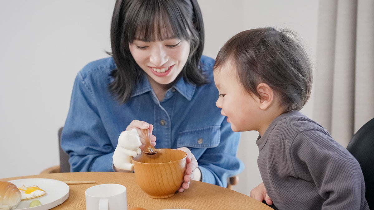 Nékojita FuFu - The Tiny Cat Robot That Cools Your Hot Drinks &amp; Food
